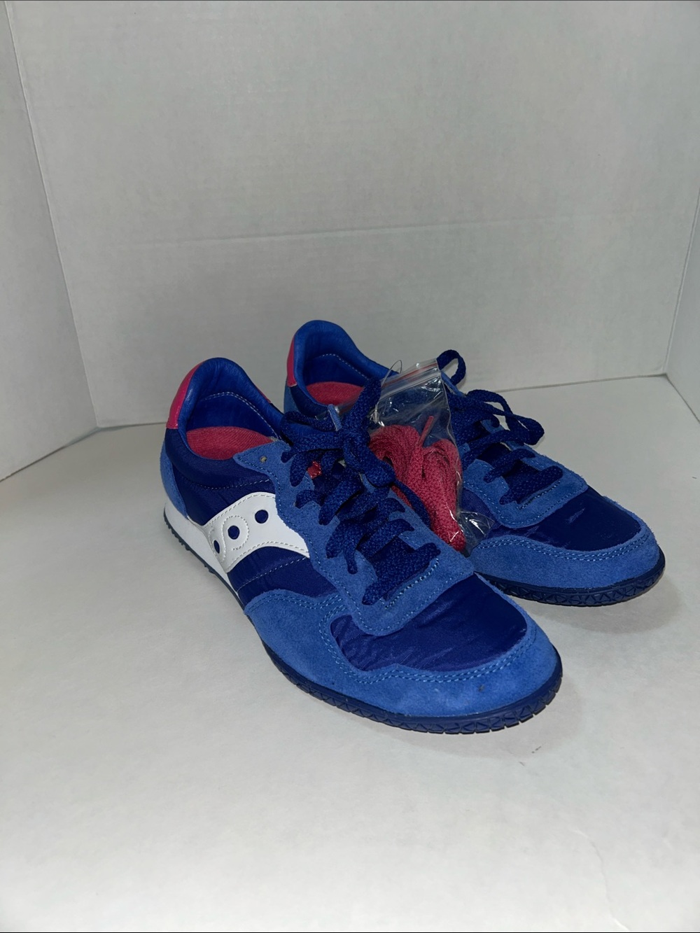 Saucony Blue and White Women's Sneakers with Pink Accents